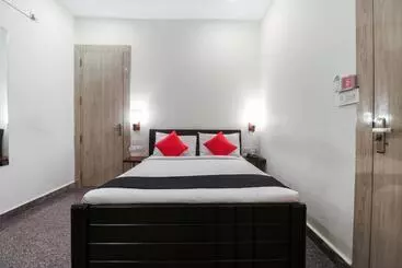 Hôtel Capital O Gn Suites