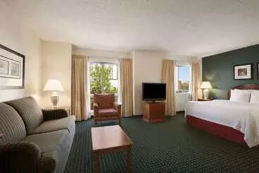 レジデンス Philadelphia Suites At Airport   An Extended Stay