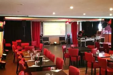 Hotel Hôtellerie Des Jardins D'honvault