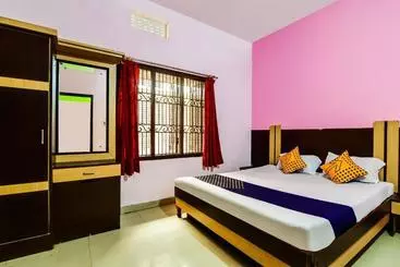 Szálloda Spot On 63771  Puri Dham