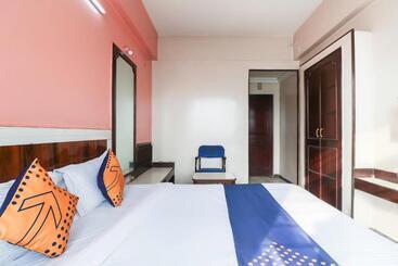 Super Hotel O Archana Inn