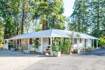 酒店 Inn At Sugar Pine Ranch