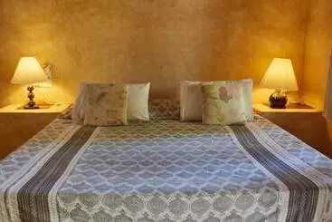 هاستل Banana House And Wellness Centre