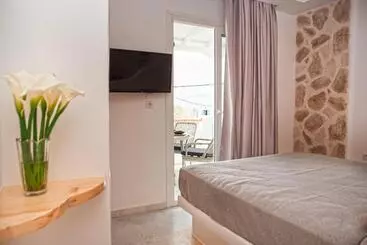 מלון דירות Antonia Studios