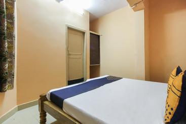 בית מלון כפרי Spot On 67258 Sri Ranga Lodge