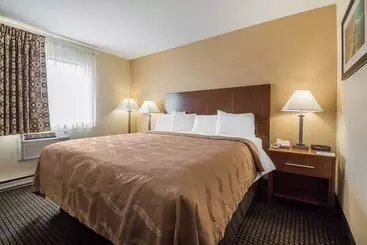 Отель Quality Inn Janesville North
