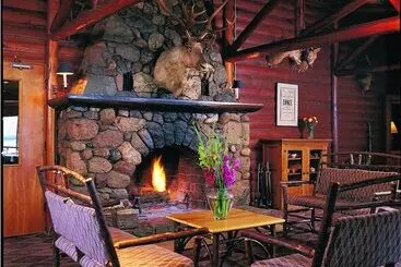 Hotelli Ruttger S Bay Lake Resort