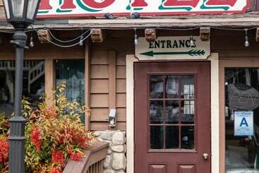 בית מלון כפרי Saddleback Inn At Lake Arrowhead