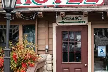 酒店 Saddleback Inn At Lake Arrowhead