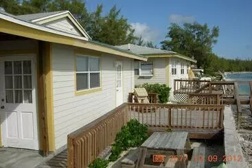 آپارتمان‌های توریست‌ها Treasures Of Andros