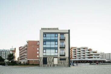 استراحتگاه Beach Rooms