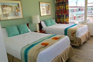 Skylark Resort Motel