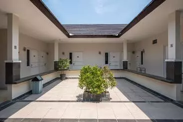 Hotel Koolkost Near Stikes Cirebon