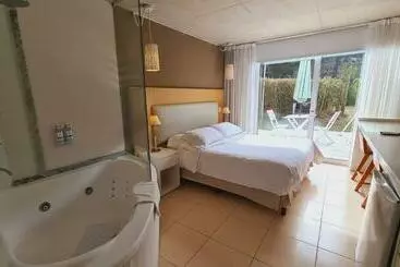 هتل آپارتمان Villa Agostina Apart & Spa