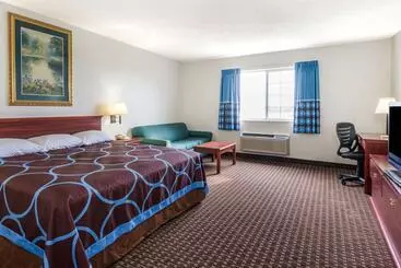 فندق Super 8 By Wyndham Gardner