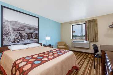 モーテル Super 8 By Wyndham Danville Va