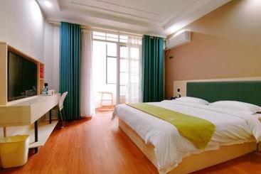 호텔 Greentree Alliance Southwest Xingyi City Magic East Road