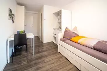 هتل آپارتمان Anstatthotel Zug   Self Check In