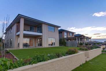 דירות לתיירים Luxury Waterfront Grand Villa In Melbourne