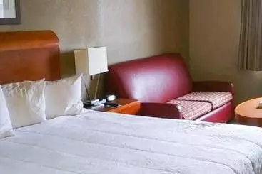 Hotelli Heritage Place Inn & Suites