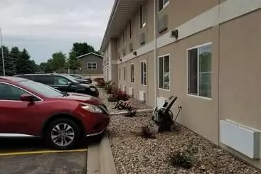 モーテル Bilmar Inn & Suites Dell Rapids