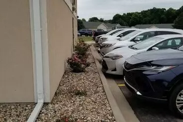 מוטל Bilmar Inn & Suites Dell Rapids