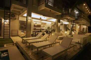 هتل Kaza Boutique