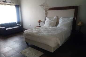 هتل Pakali Lodges