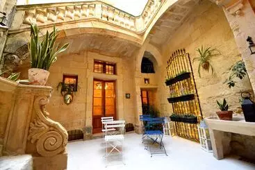 Hotel The Lodge