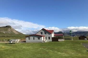 پانسیون Suður Bár Guesthouse