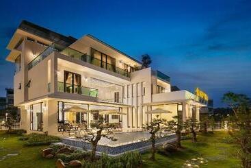 Hotel Tuan Chau Kingly Villa