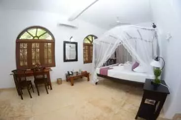 Pensiune Sandy's Villa Hiriketiya