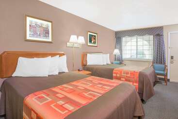 Отель Travelodge By Wyndham Mansfield