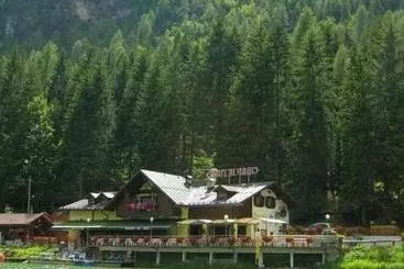 Aparthotel Appartamenti Chalet Al Lago