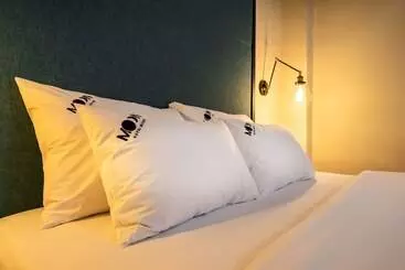 Hotel Moon