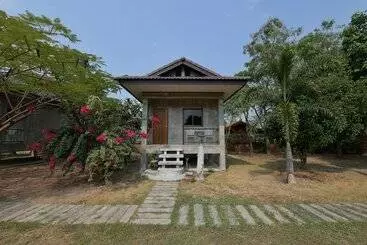Hotel Ruenkanthima Resort By Oyo Rooms