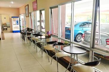 Otel The Ascent Apartment