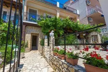 آپارتمان‌های توریست‌ها Apartments Vesna