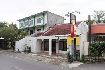Herberge Wanawiyata Homestay By Oyo Rooms