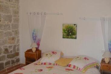 צימר Les Loups Dans La Bergerie