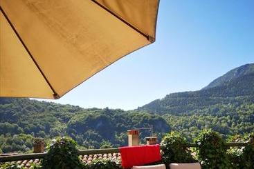 مبيت وإفطار La Maison Sous Le Château