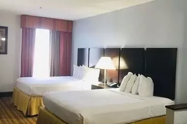 هتل Best Western Plus Universal Inn