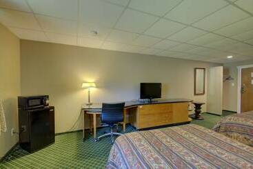 فندق Village Inn