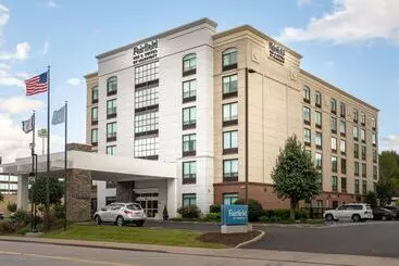 هتل Fairfield Inn & Suites By Marriott Charleston
