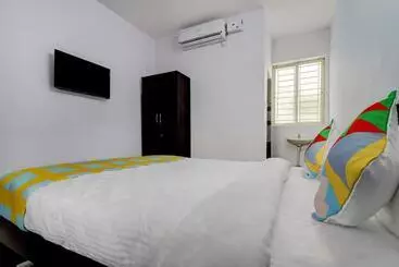 Pensión Oyo Home 64525 Cozy Stay Hosa Road