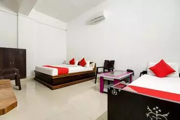 Hôtel Pratap Plaza
