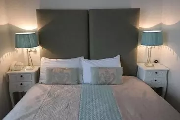 Hotel Acorn Guest House