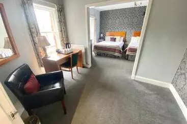 The County Hotel   Self Check In, Speed Wi Fi, Free Parking, Central Location