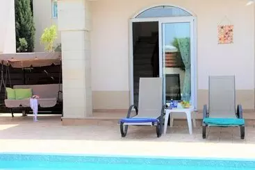 Apartamenty turystyczne Villa Georgia