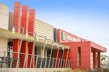 Otel Nightcap At Excelsior